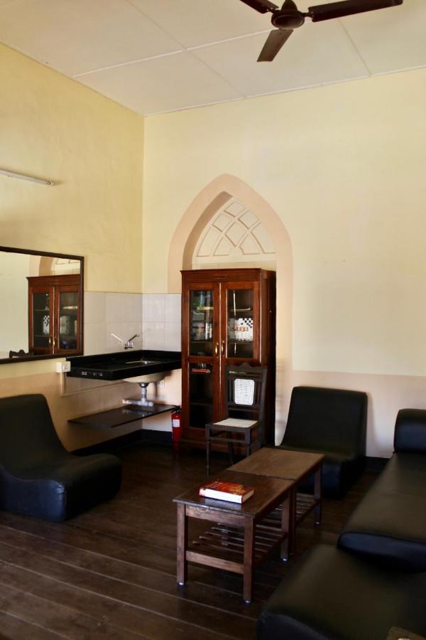 Royal Phoenix Inn Panaji Exterior foto